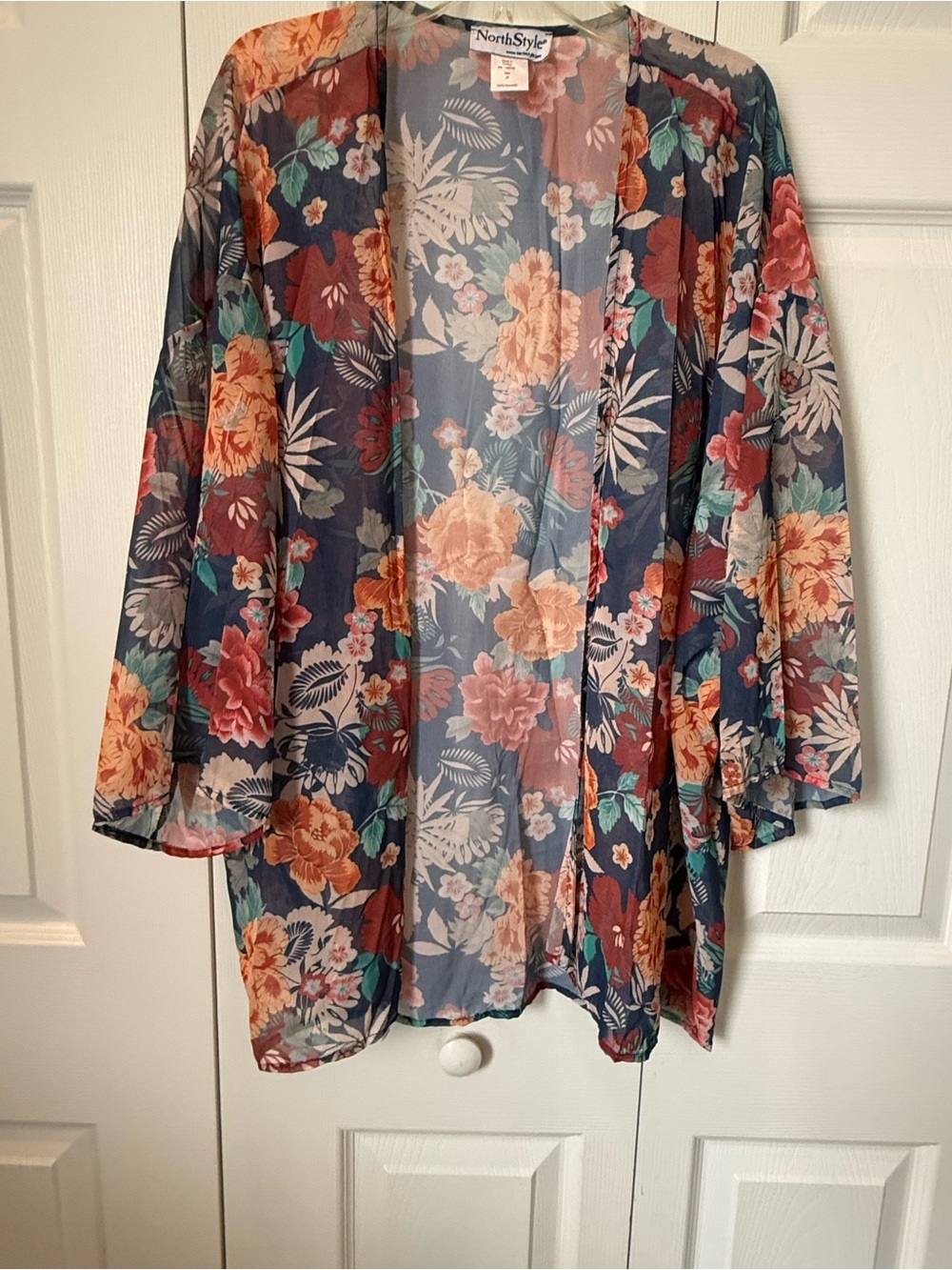 # NorthStyle 2X Floral Sheer Kimono